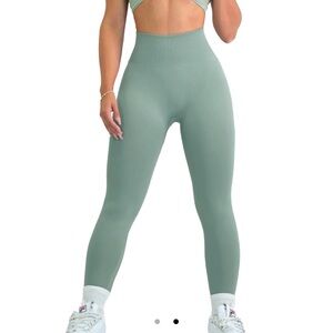 Fitness Fashioness Athletic Seamless Scrunch Leggings